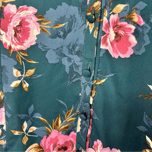 TORRID HARPER FLORAL BLOUSE - Picture 4 of 6